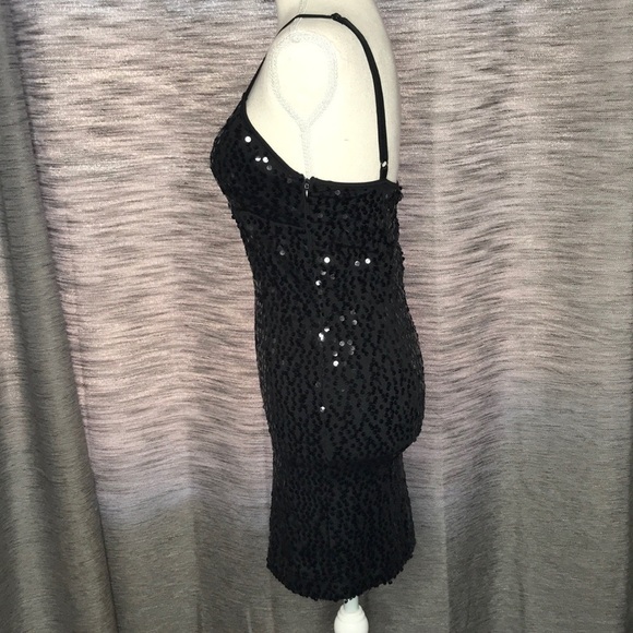21 MEDIUM BLACK SEQUINS STRAPPY DRESS - Picture 5 of 10